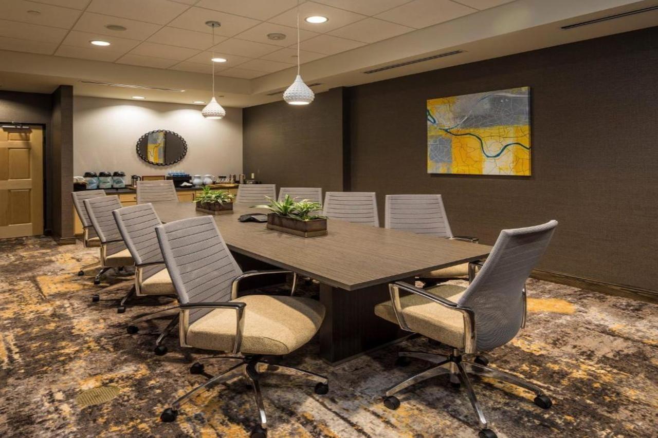 Hilton Garden Inn Pittsburgh Airport Moon Township Esterno foto