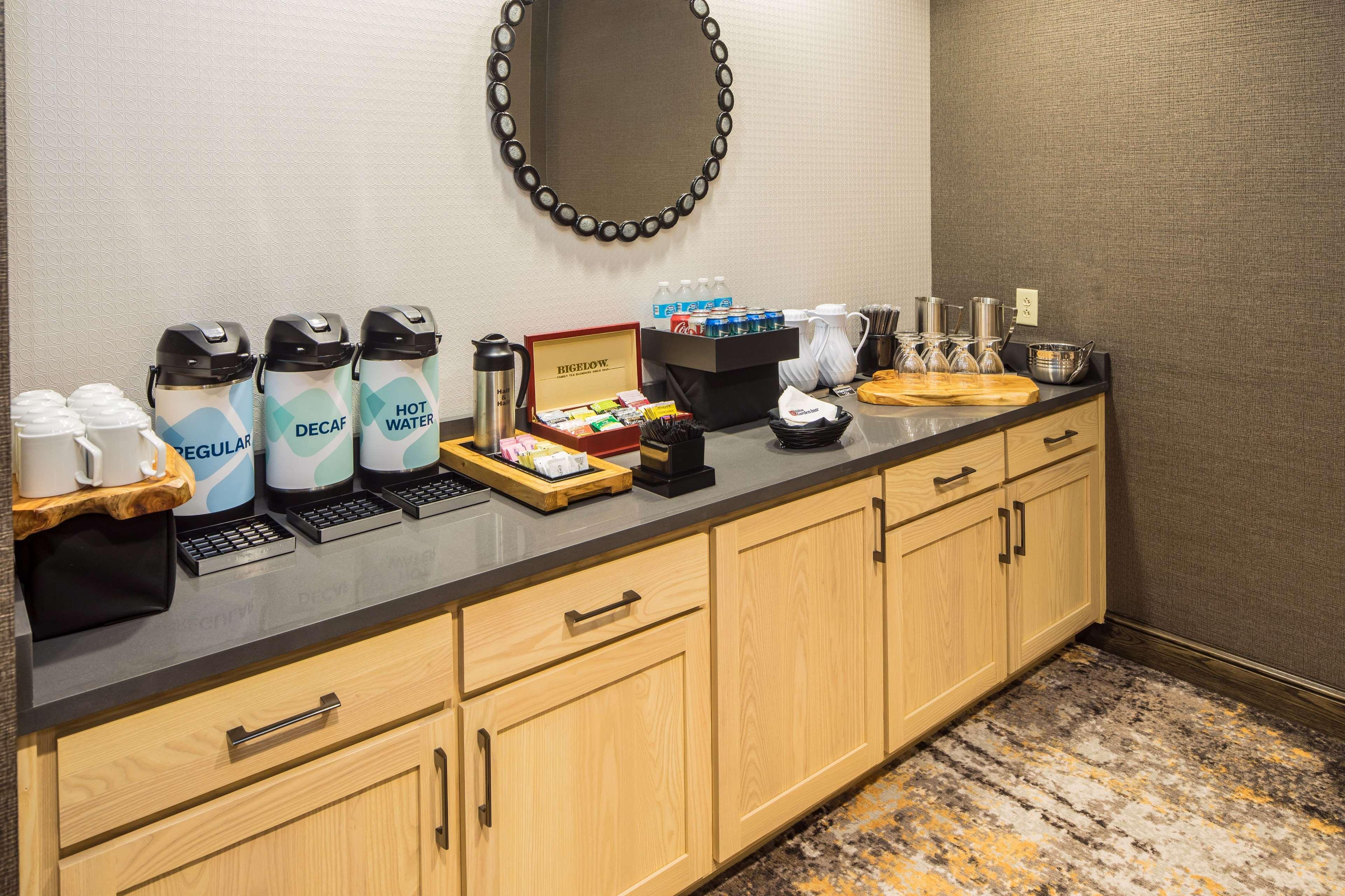 Hilton Garden Inn Pittsburgh Airport Moon Township Esterno foto
