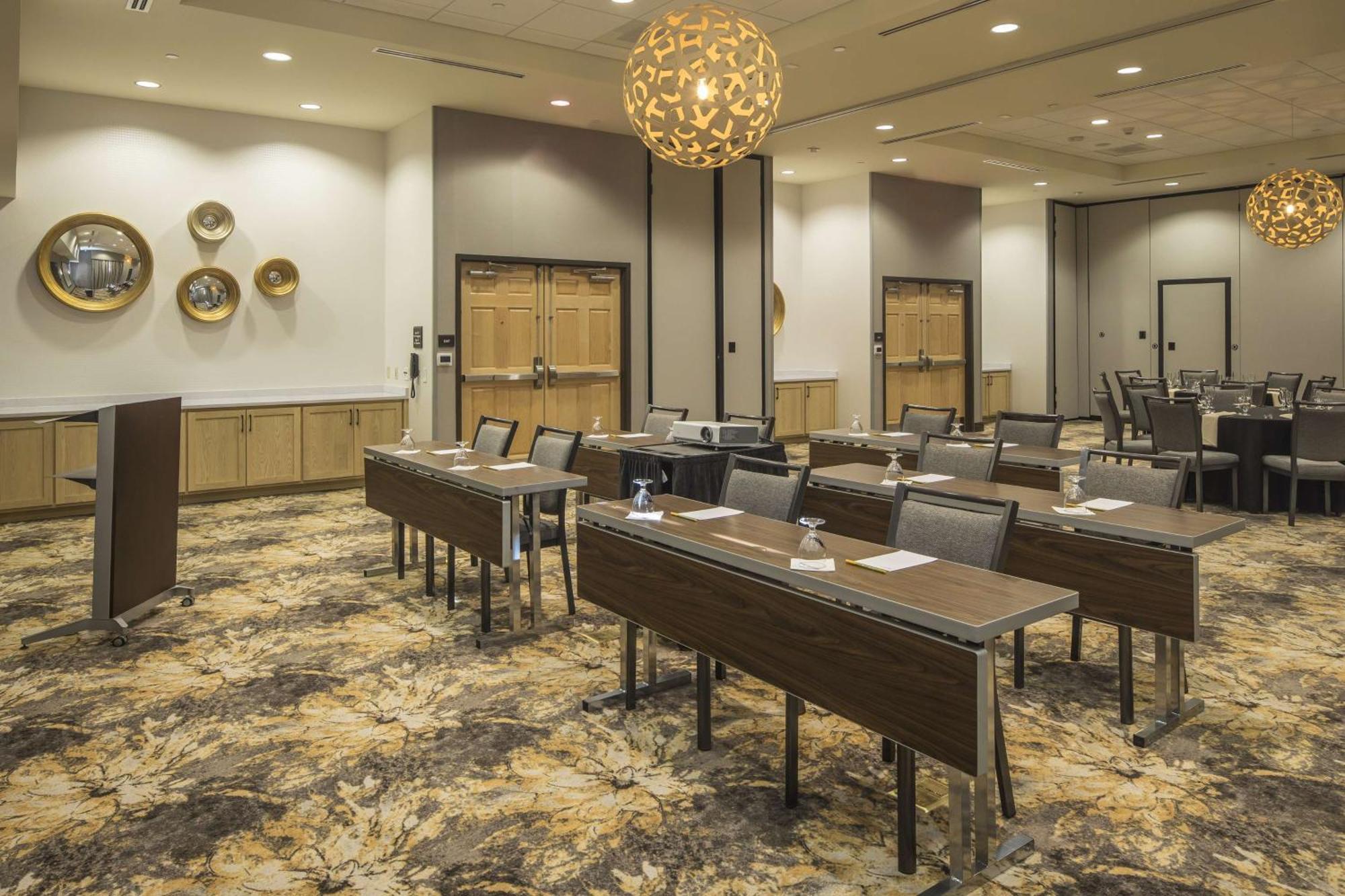 Hilton Garden Inn Pittsburgh Airport Moon Township Esterno foto